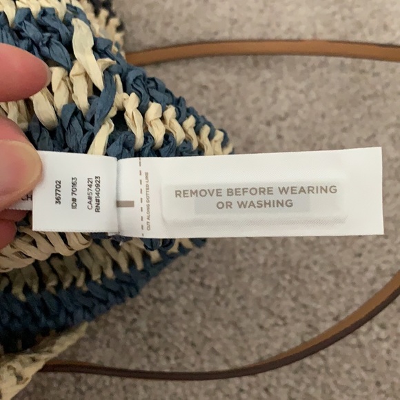 LOFT Straw Beach Bag With Pouch New Without Tag - Picture 9 of 10